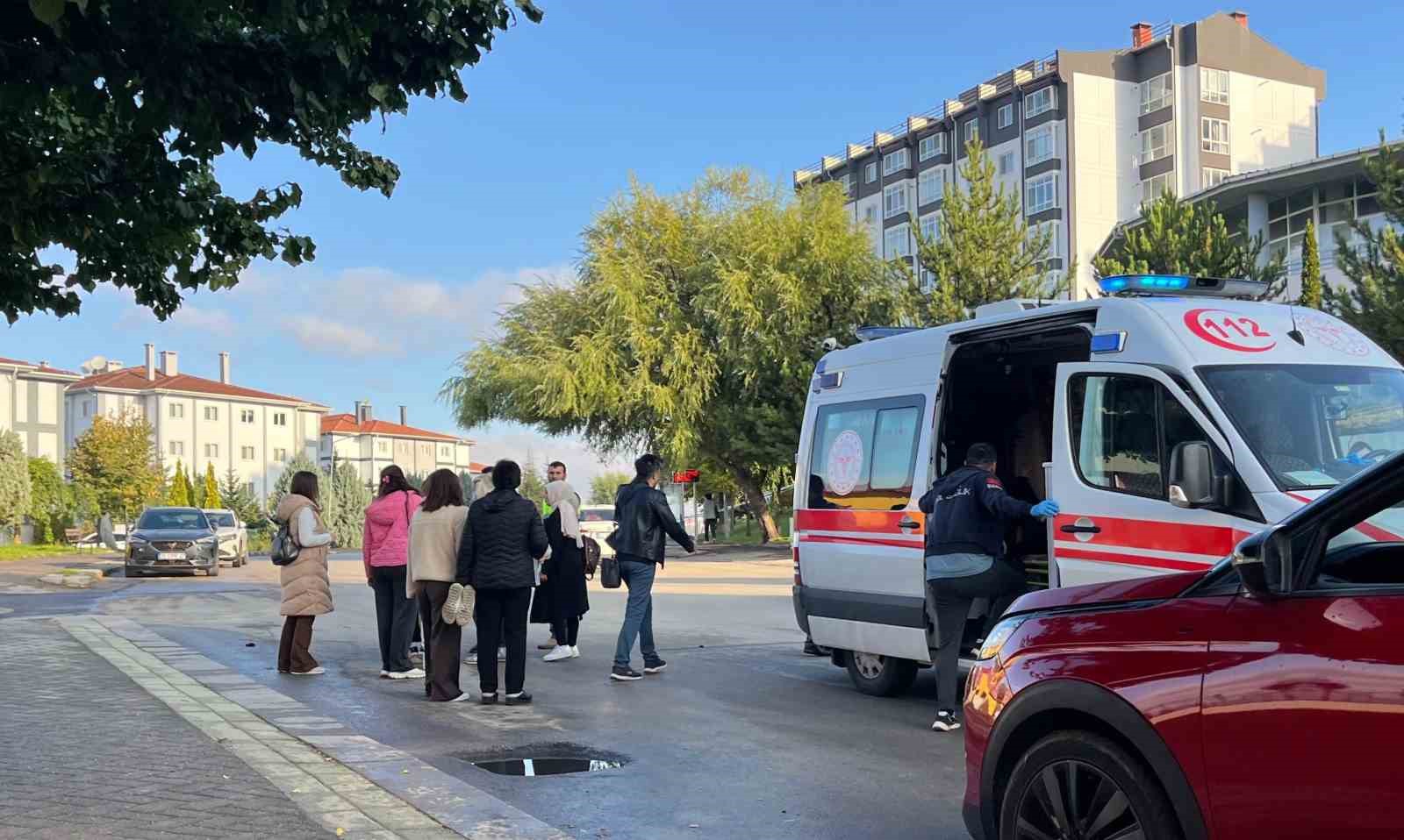 carptigi-yayanin-ardindan-gozyasi-doktu