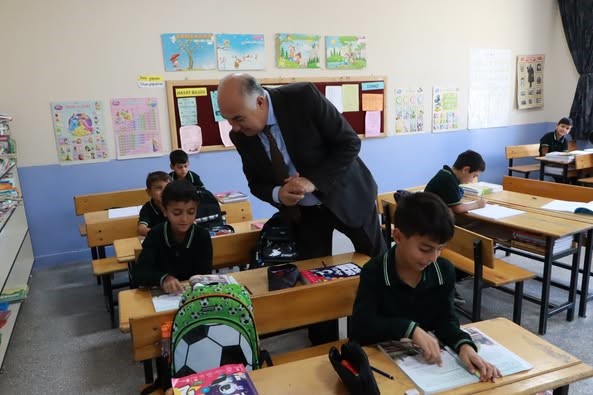 emirdag-ilce-milli-egitim-muduru-koy-okullarini-ziyaret-etti