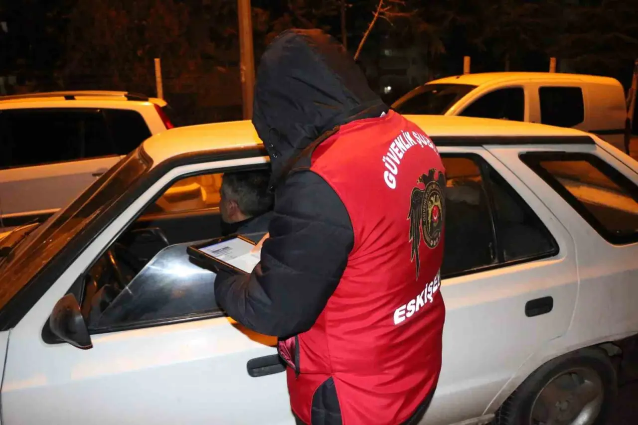 sultanderede-asayis-ve-trafik-denetimi-yapildi