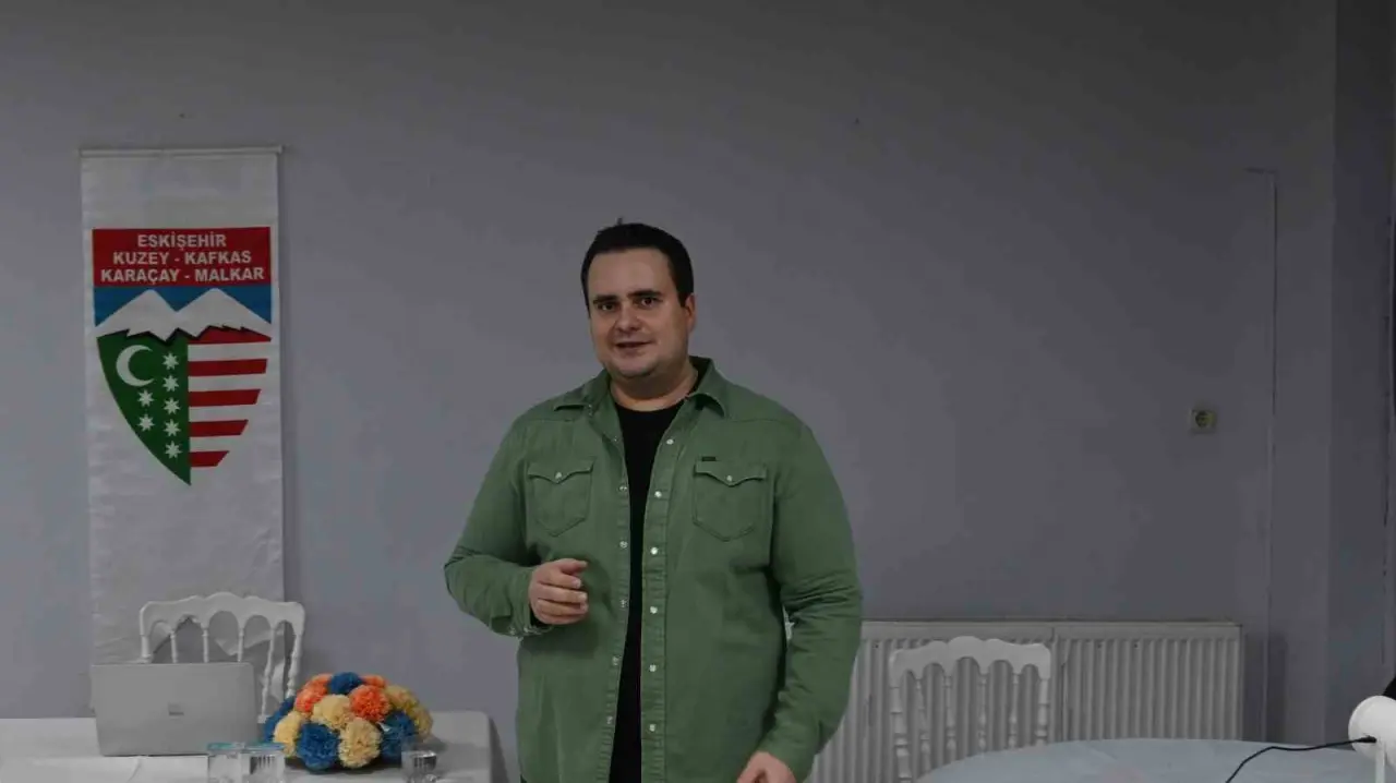 kurumsal-verileri-yapay-zeka-sistemleriyle-paylasmayin-uyarisi