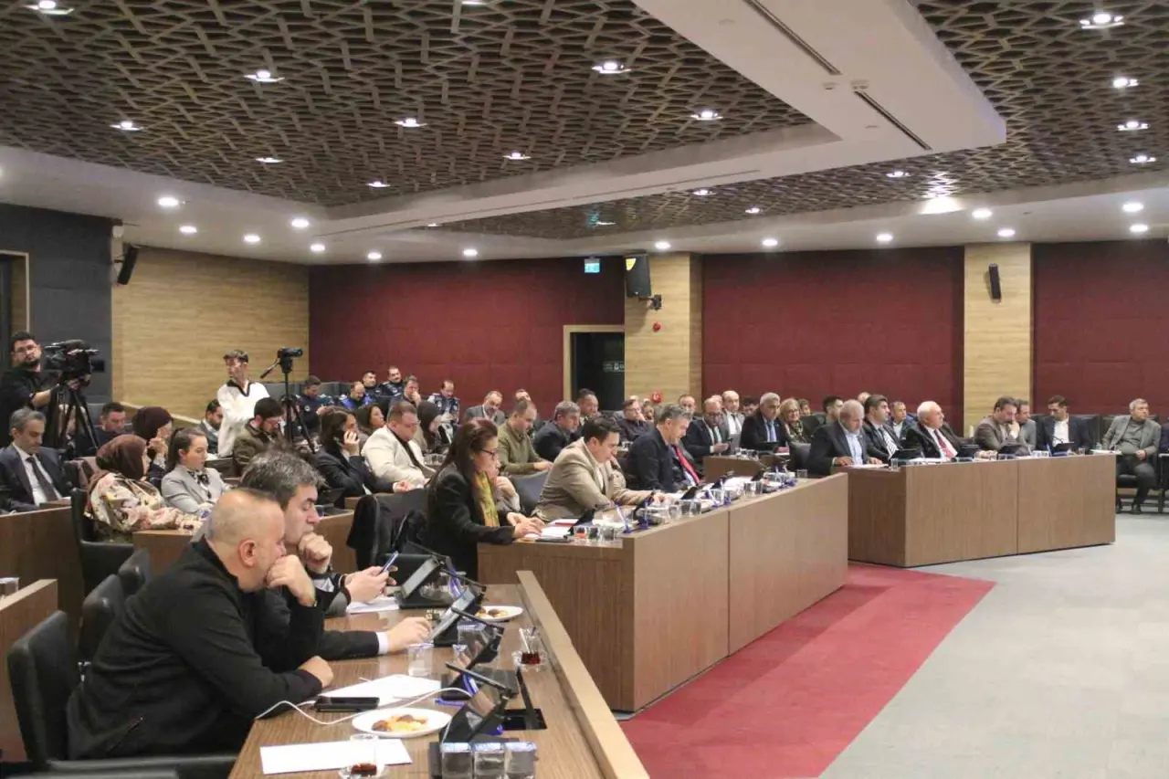 kutahyada-sehir-ici-toplu-tasima-ucretlerine-zam