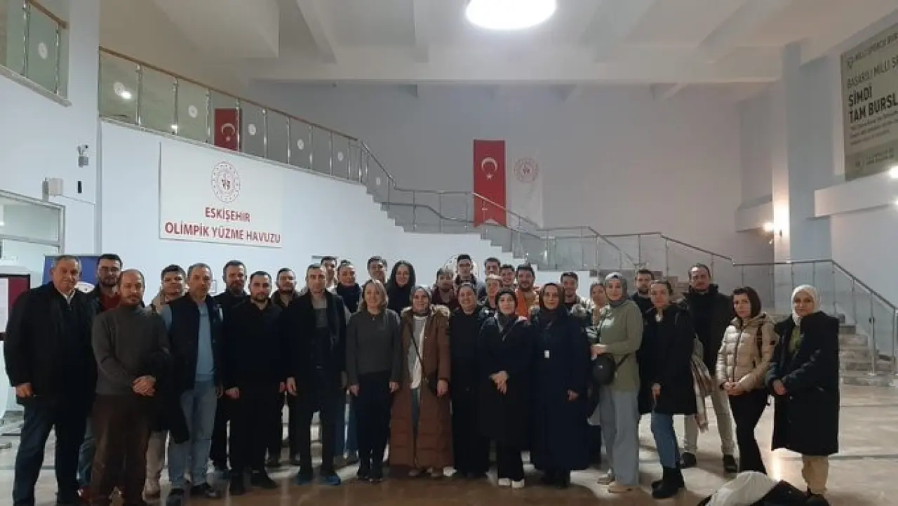 olimpik-yuzme-havuzunda-uygulamali-egitim