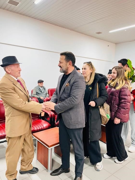 bilecikte-huzurevinde-anlamli-bulusma