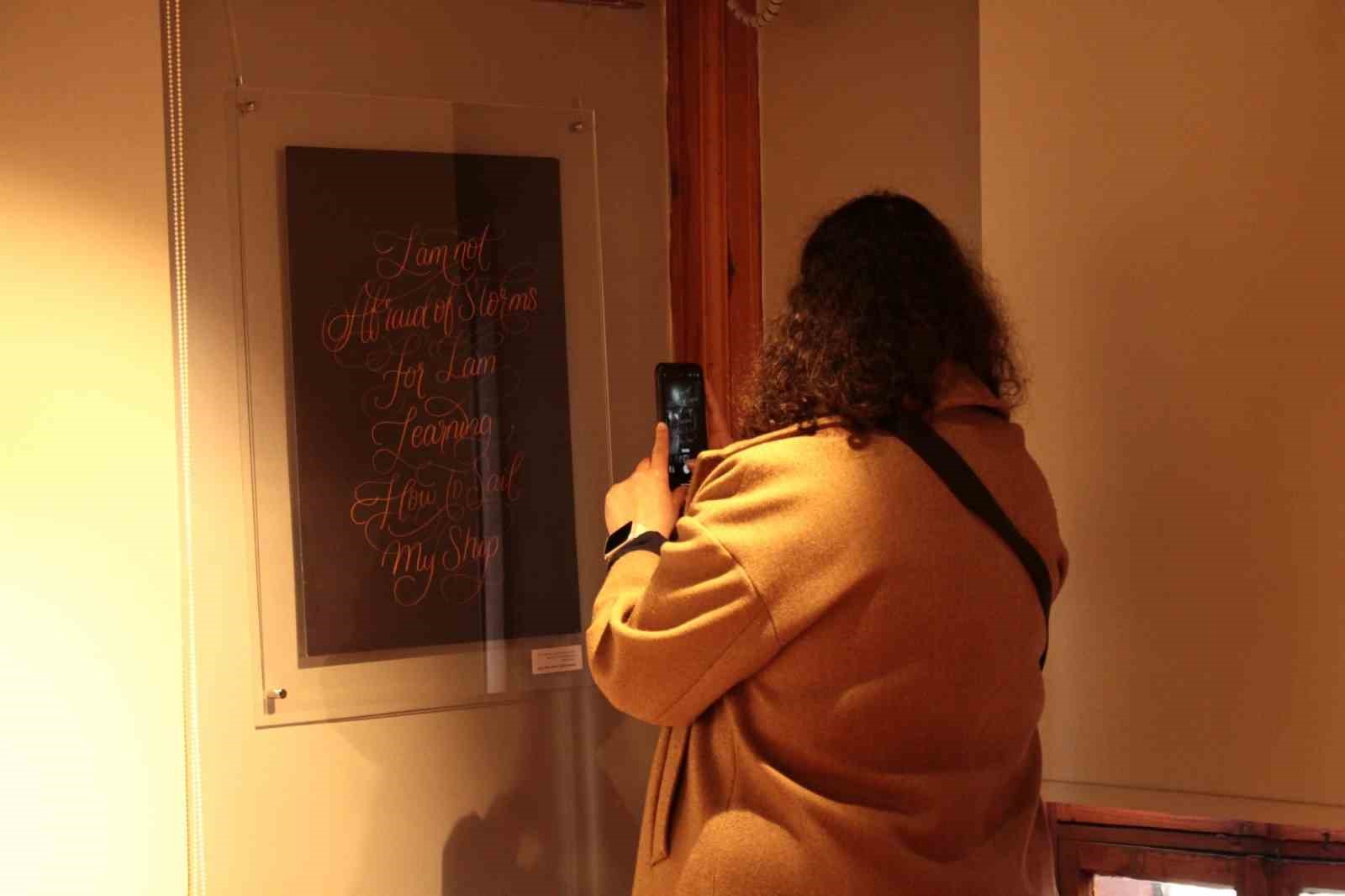 bilgelerden-notlar-sergisi-yazi-sanatlari-muzesinde-acildi