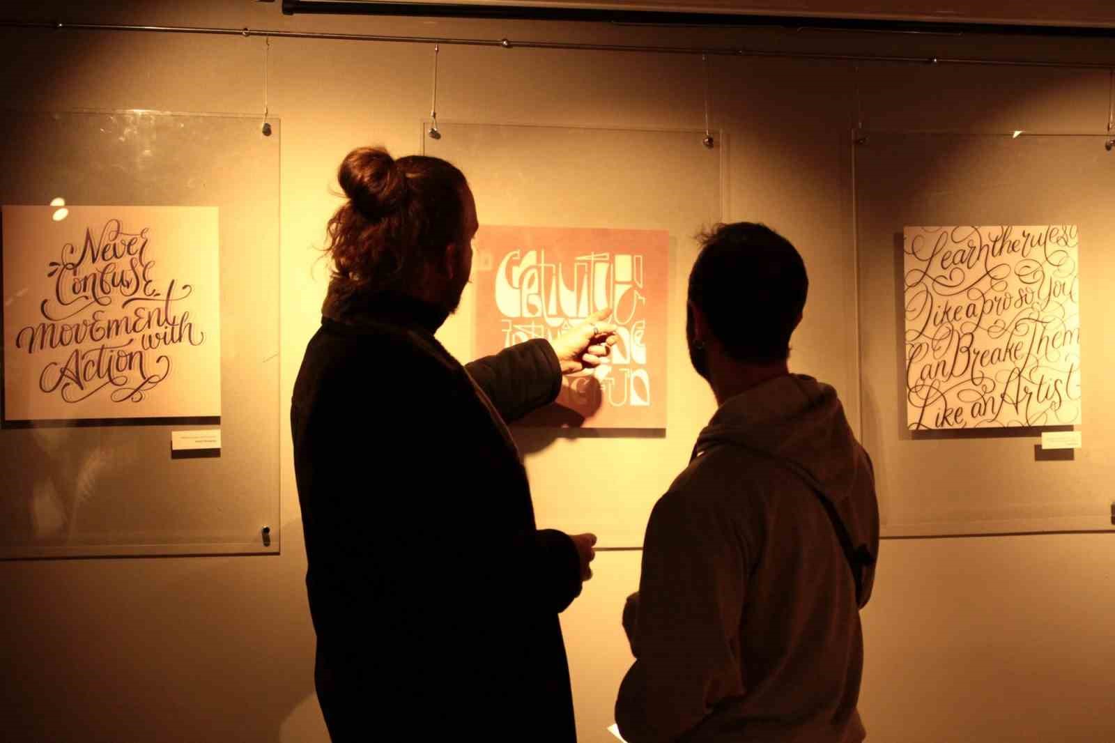 bilgelerden-notlar-sergisi-yazi-sanatlari-muzesinde-acildi