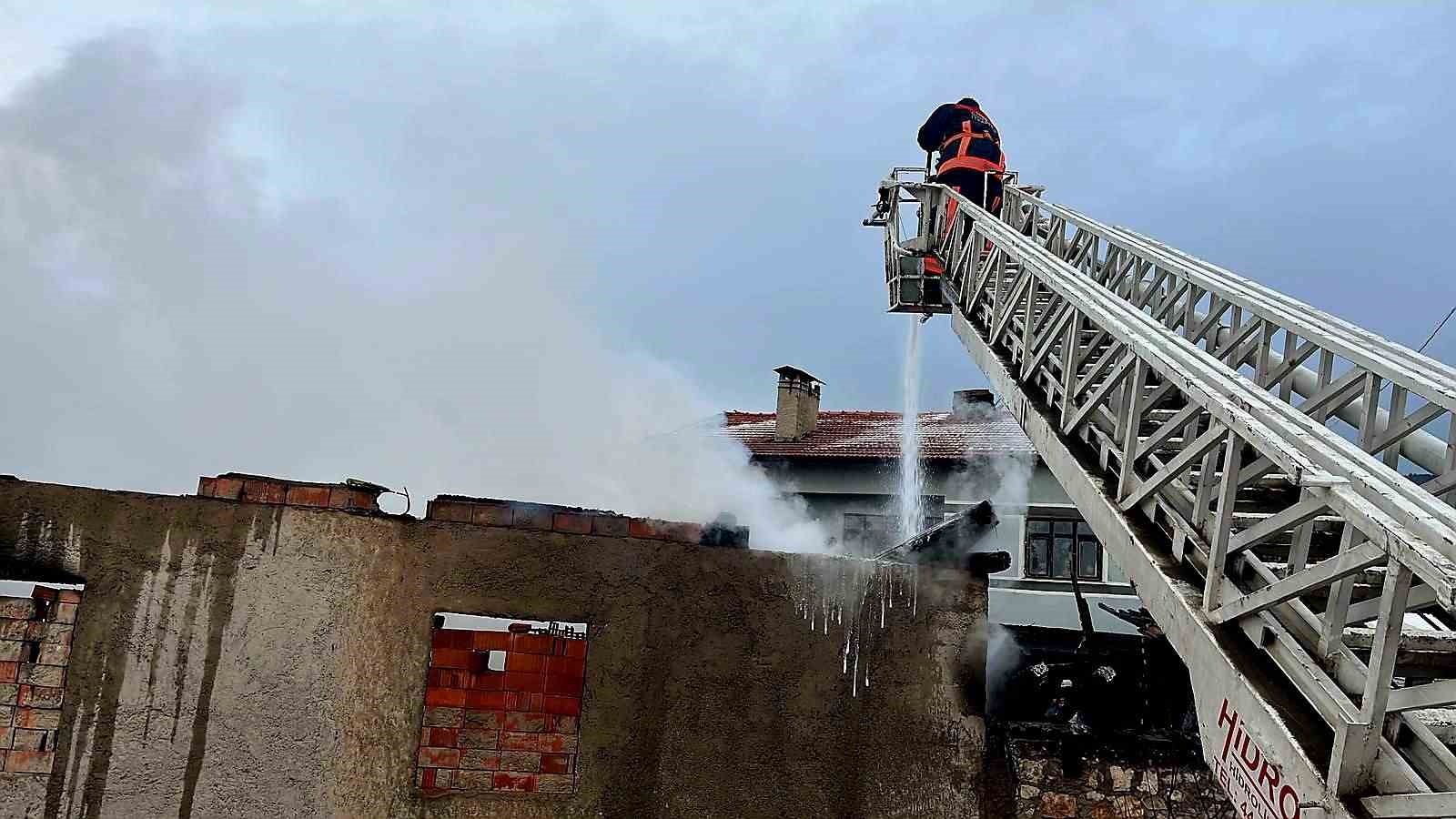 domanicte-ahir-yangini-korkuttu