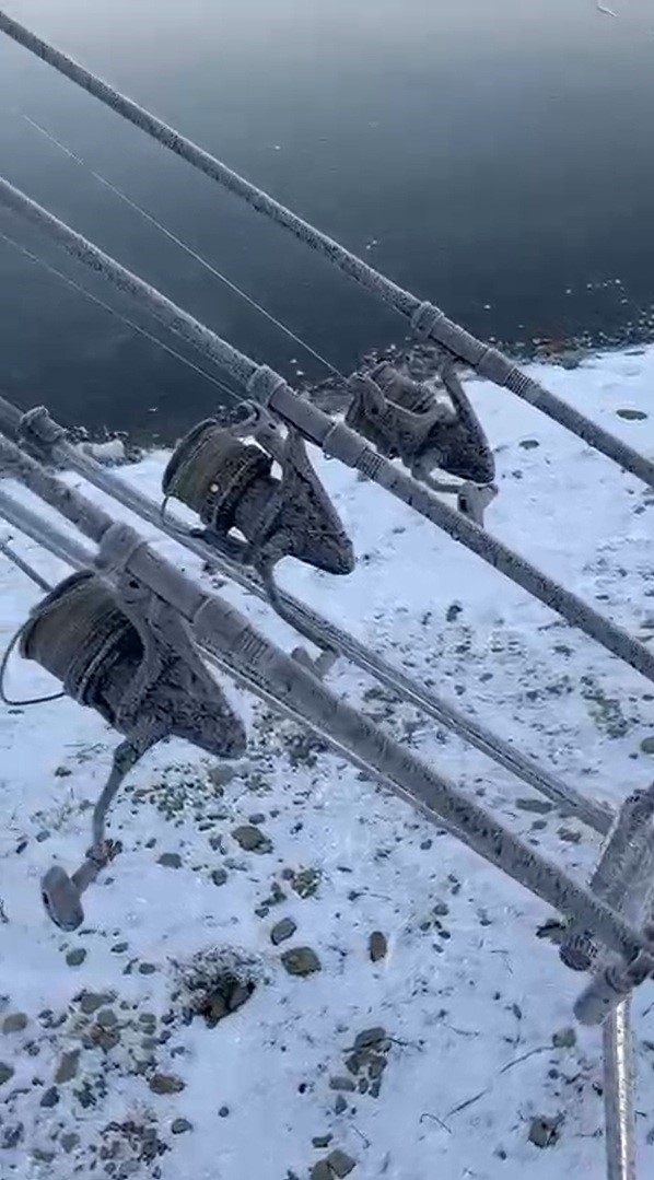 eksi-22-derecede-olta-buz-tuttu