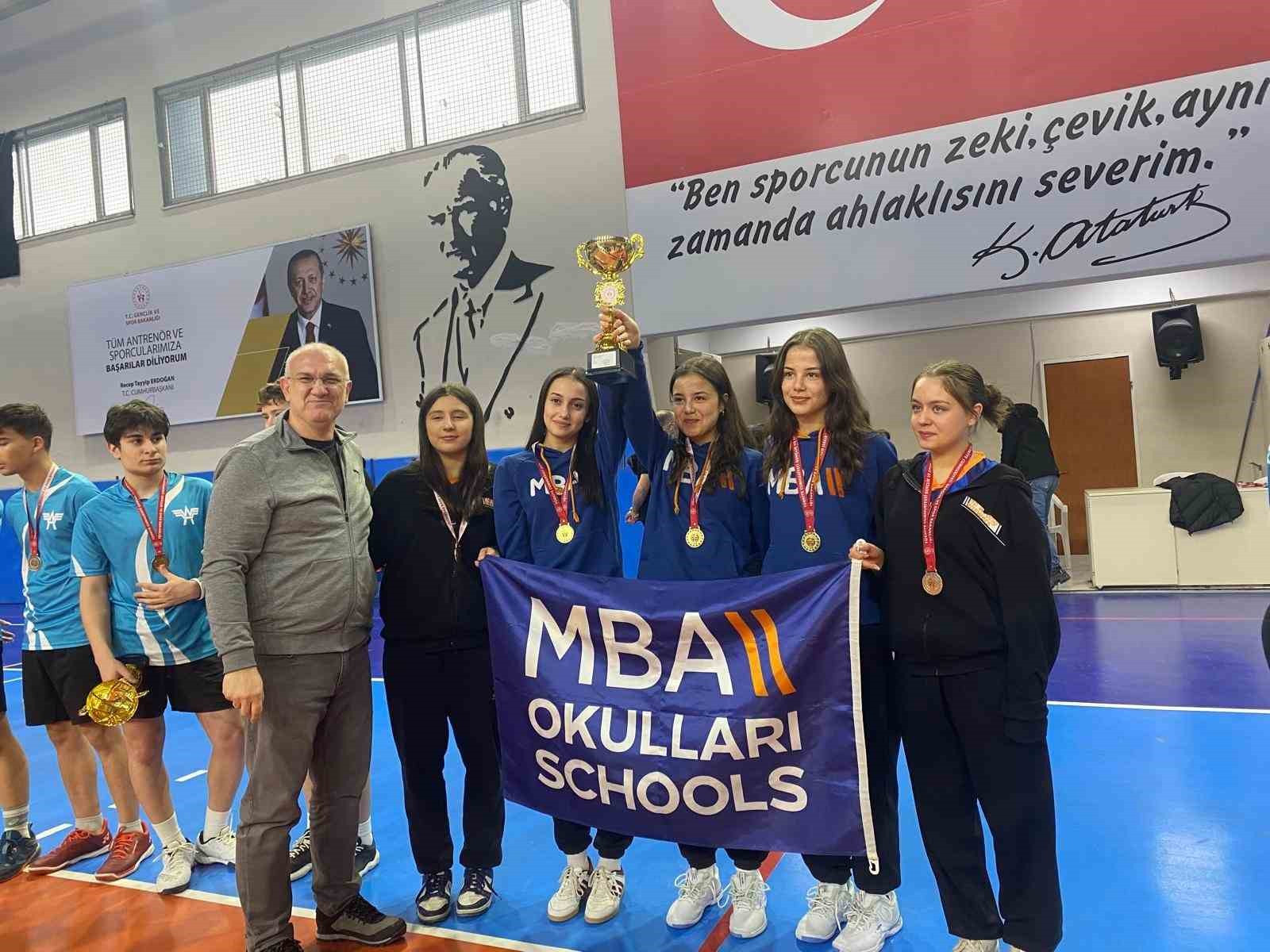 eskisehirde-badminton-heyecani-sona-erdi