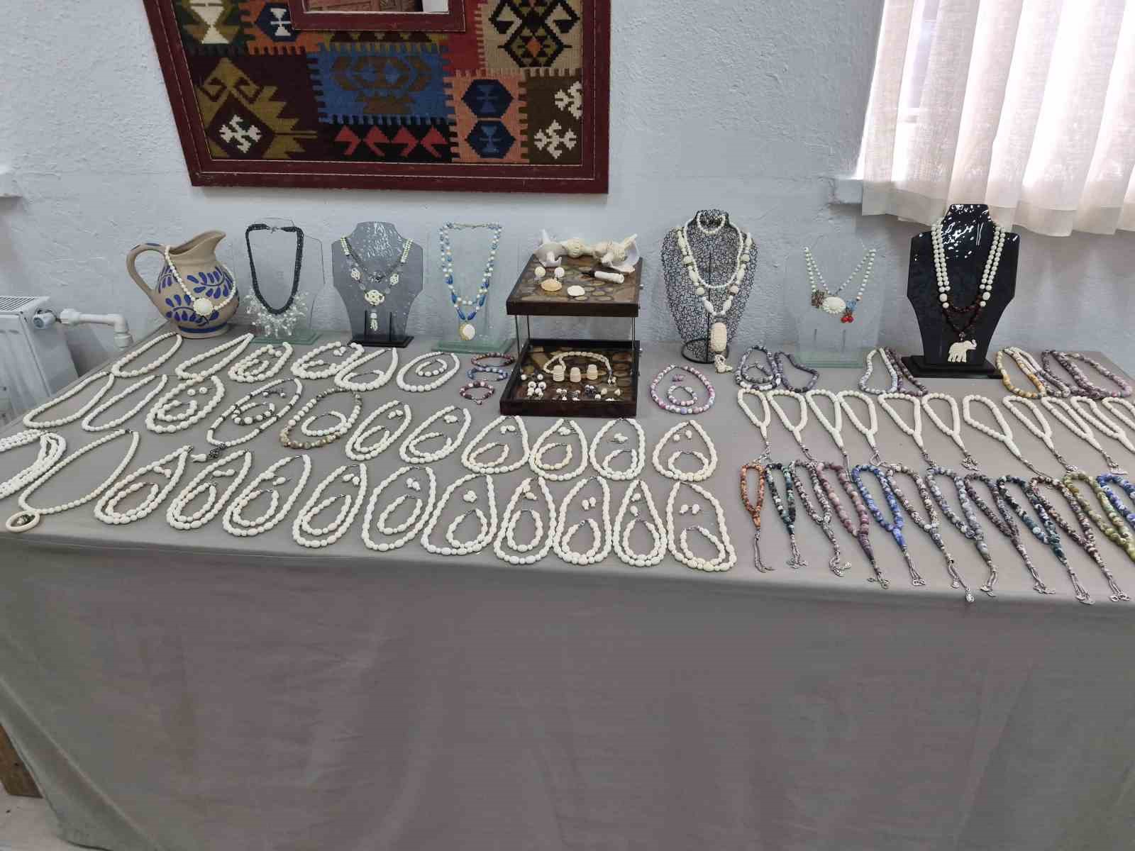 eskisehirin-beyaz-altini-usta-ellerde-hayat-buluyor