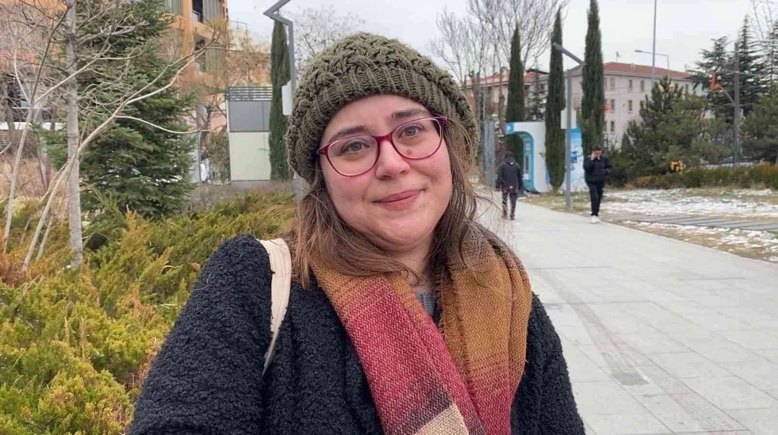 hayvansever-kadin-ile-belediye-personeli-arasinda-kopek-tartismasi