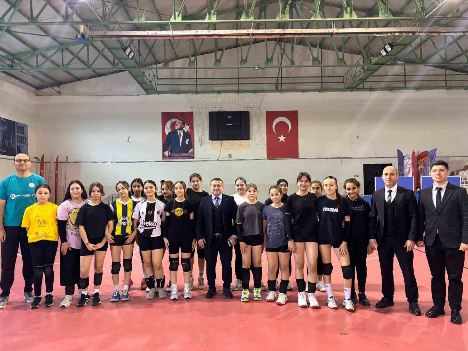 il-muduru-demir-antrenmanlari-yerinde-takip-etti