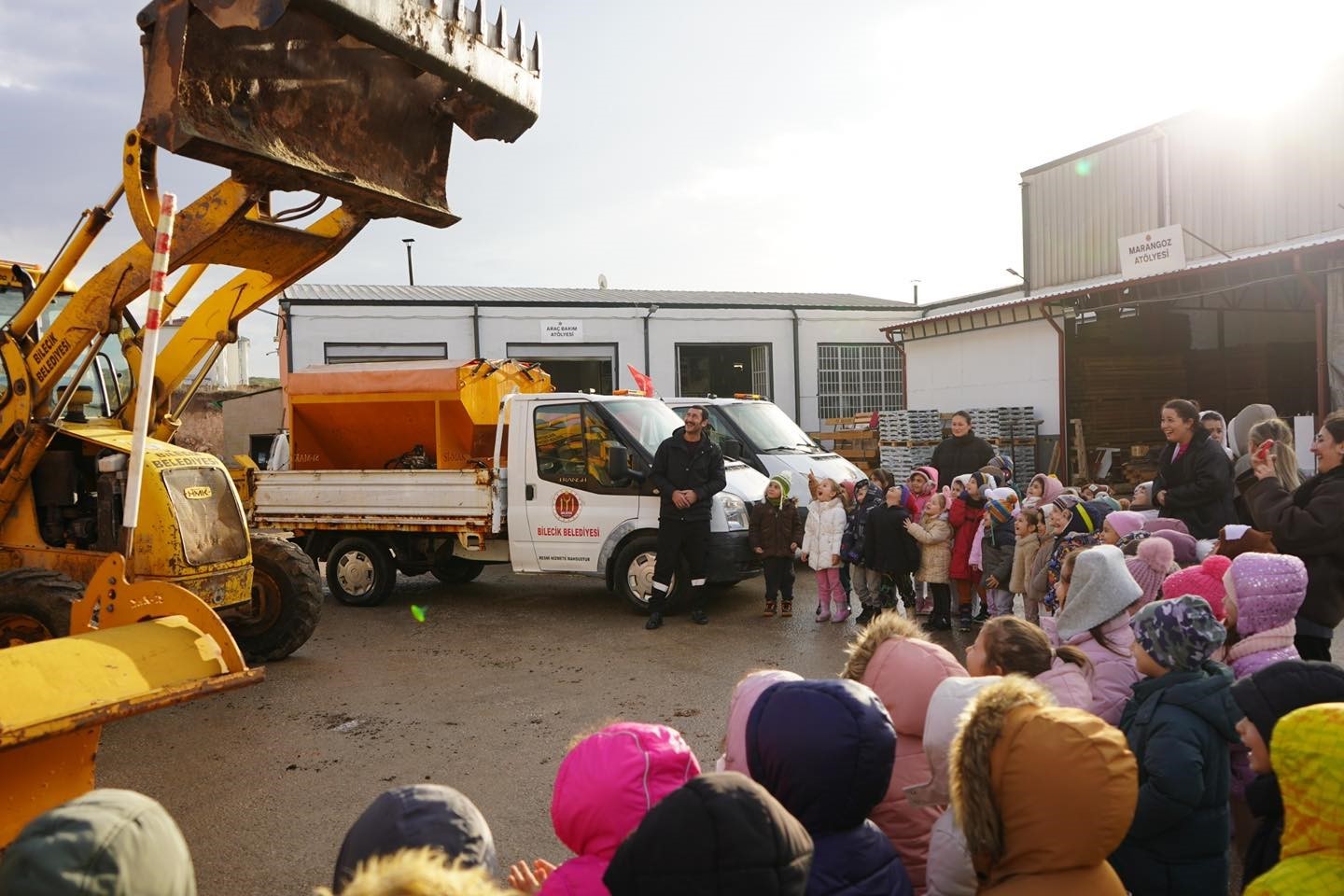 minik-ogrenciler-bilecik-belediyesi-atolye-birimini-gezdi