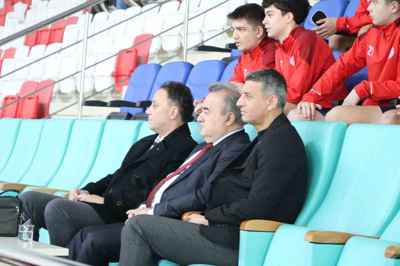 okul-sporlari-futsal-heyecani-bilecikte-sahne-aldi