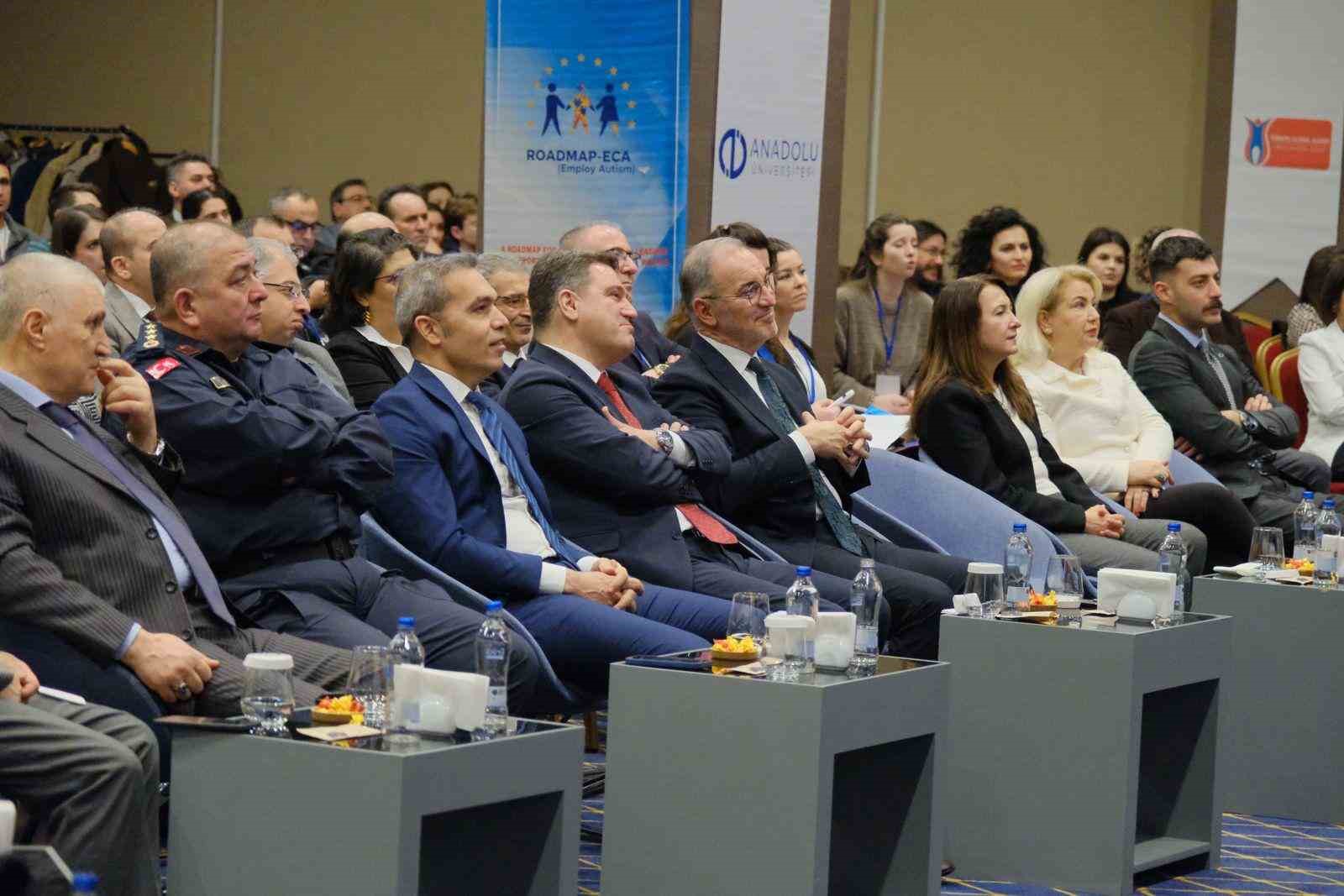 otizmli-genclerin-istihdami-icin-hazirlanan-yol-haritasi-tanitildi