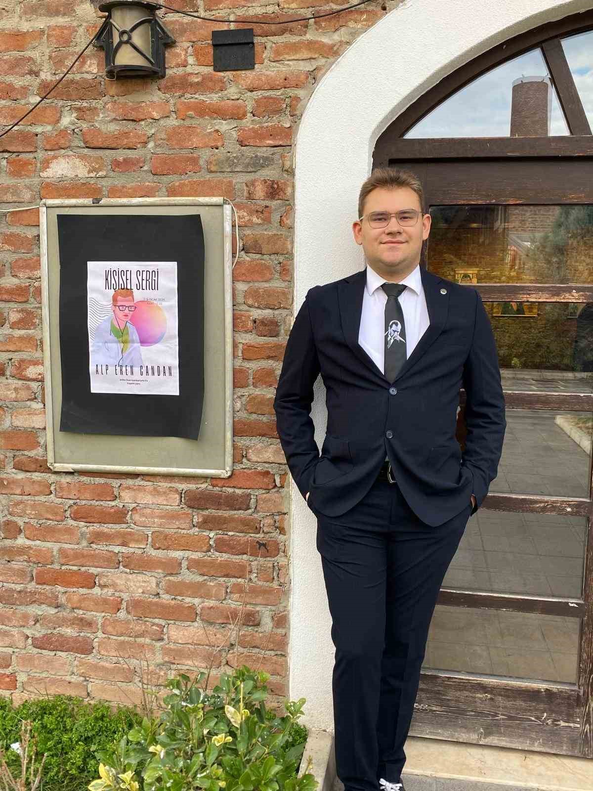 otizmli-ressam-alp-eren-candanin-resim-sergisi