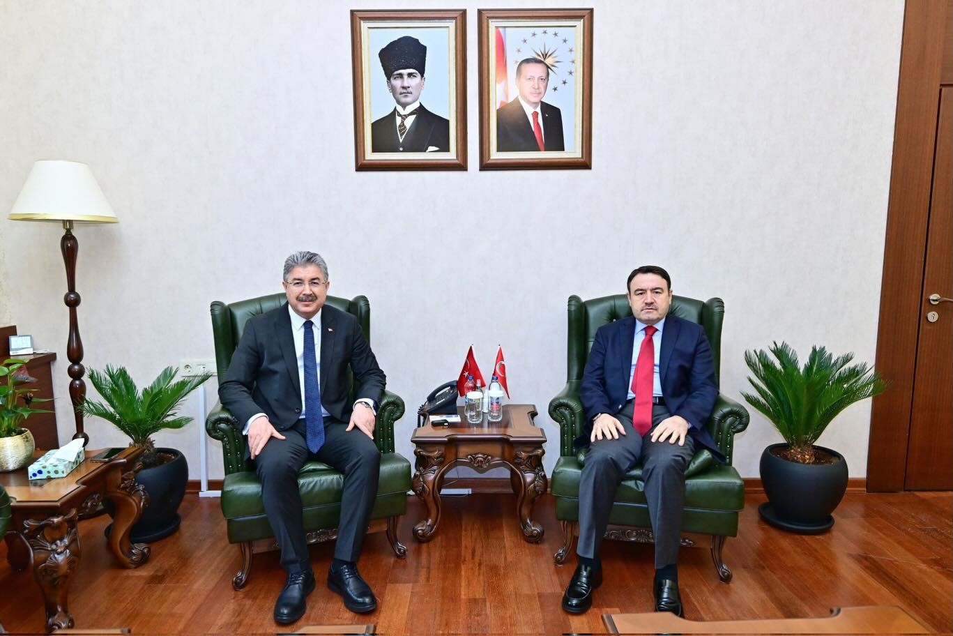 tebrik-ziyaretinde-bolgesel-is-birligi-imkanlari-ve-ortak-projeler-ele-alindi