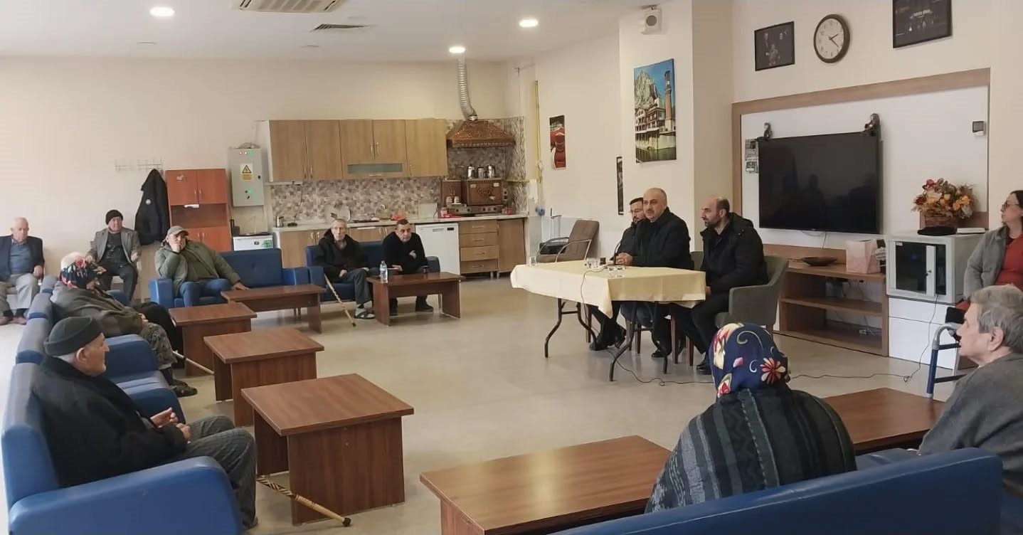 tepebasi-muftulugunden-huzurevine-anlamli-ziyaret