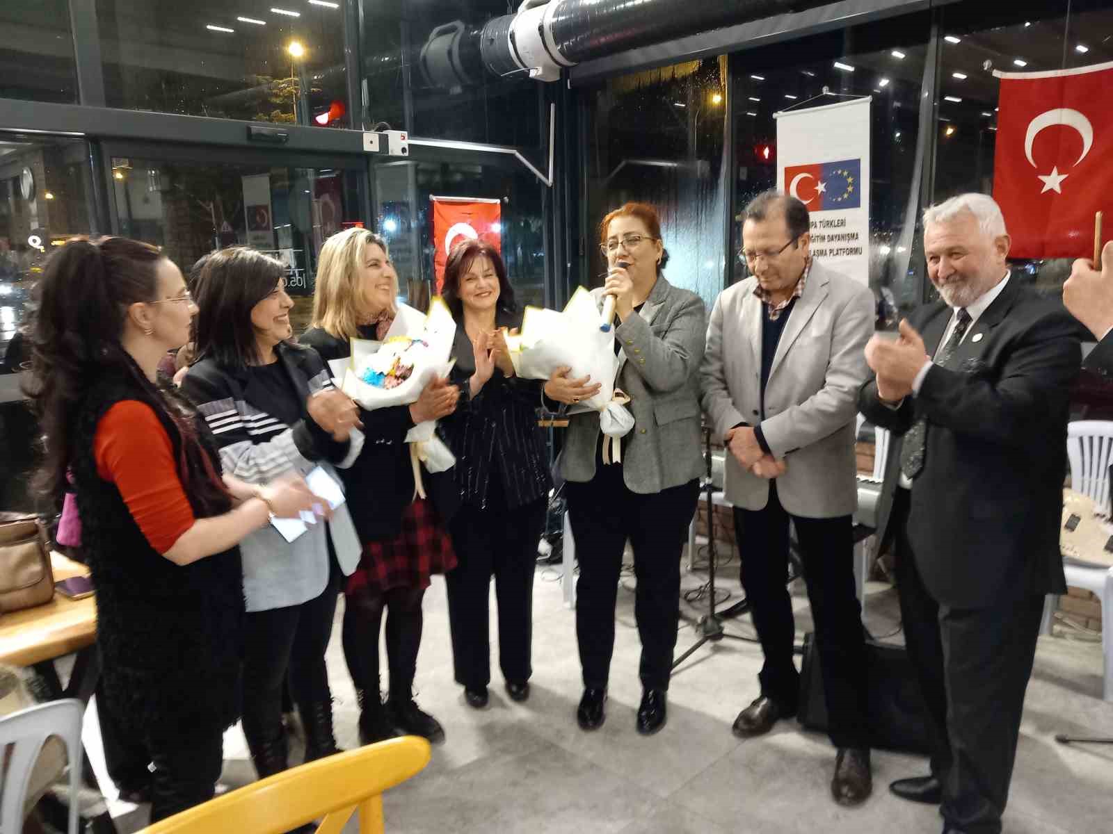 turk-halk-muzigi-konserinde-emirdag-ve-eskisehir-turkuleri-seslendirildi