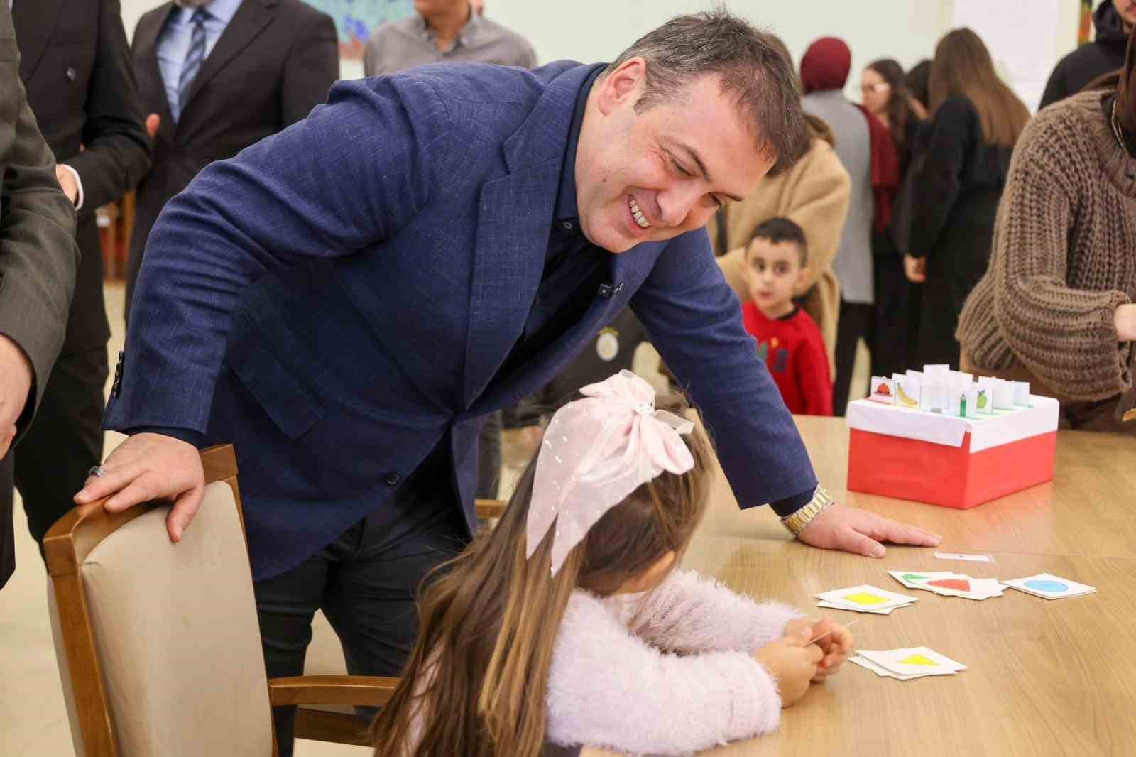 vali-sozer-cocuk-gelisimi-ogrencileri-materyalde-bulusuyor-etkinligine-katildi