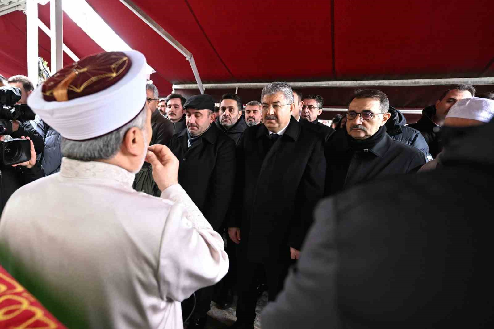 vali-yilmaz-baskan-albayraka-bassagligi-diledi