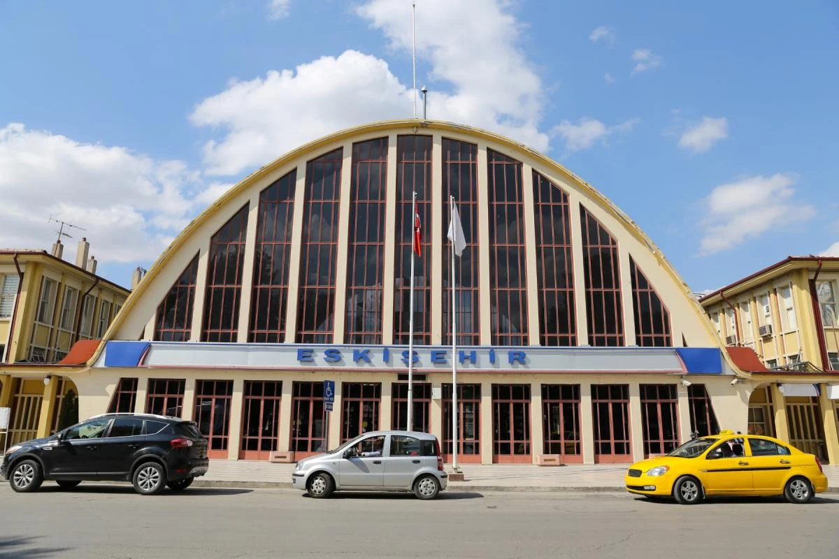 Eskişehir Tren Gar İstasyonu